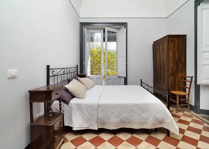 Nerello Mascalese Villa *